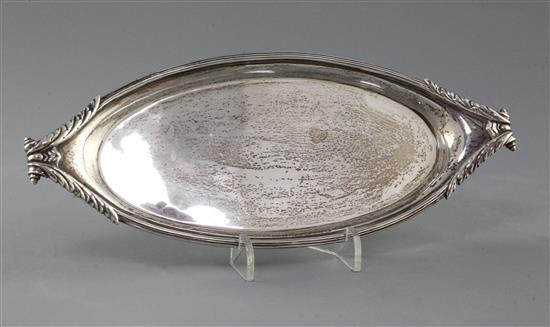 A George III silver oval snuffers tray by Richard Cook, 6.3 oz.